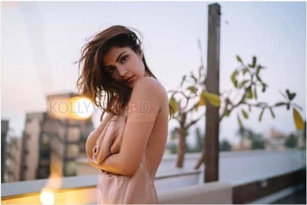 Indian Actress Model Rhea Chakraborty Sexy Photoshoot Pictures