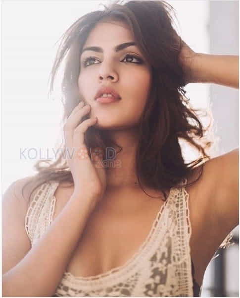 Indian Actress Model Rhea Chakraborty Sexy Photoshoot Pictures