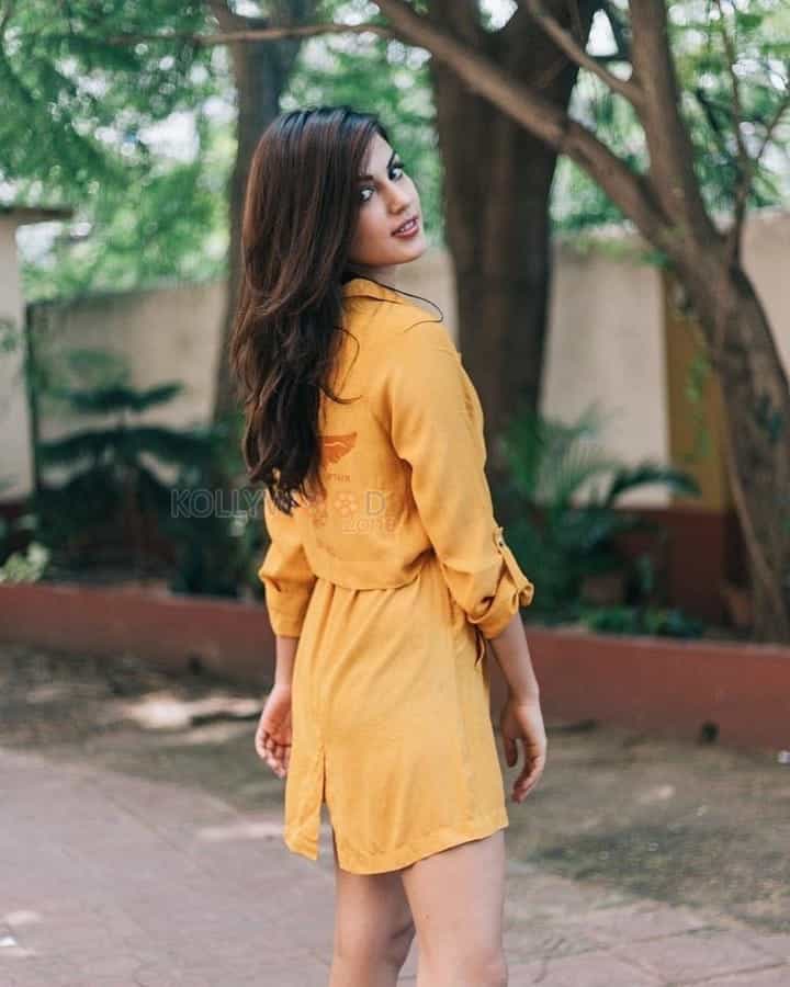 Jalebi Heroine Rhea Chakraborty Photos