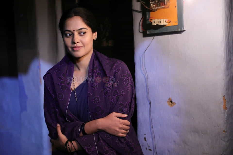 Kazhugu Movie Heroine Bindu Madhavi Stills