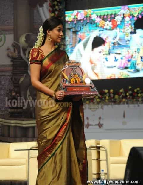 Nayanthara In Saree Photos