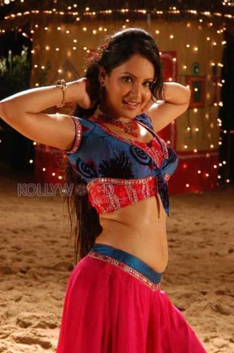 Pooja Bose Hot Pictures