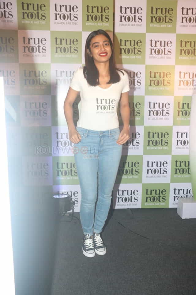 Radhika Apte At The Launch Of Marico S Botanical Hair Tonic At St Regis In Mumbai Photos