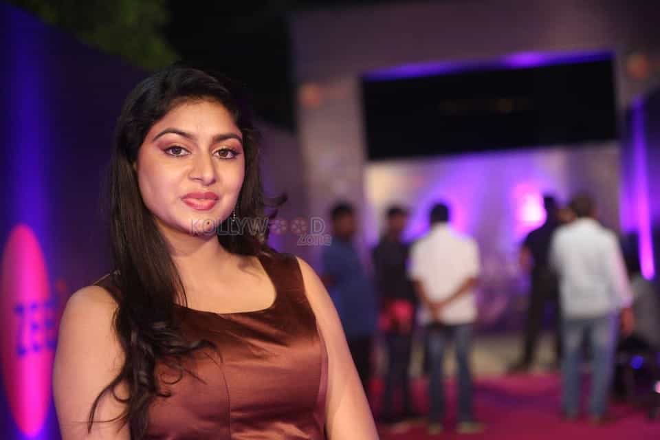 Sai Akshatha At Zee Apsara Awards Photos