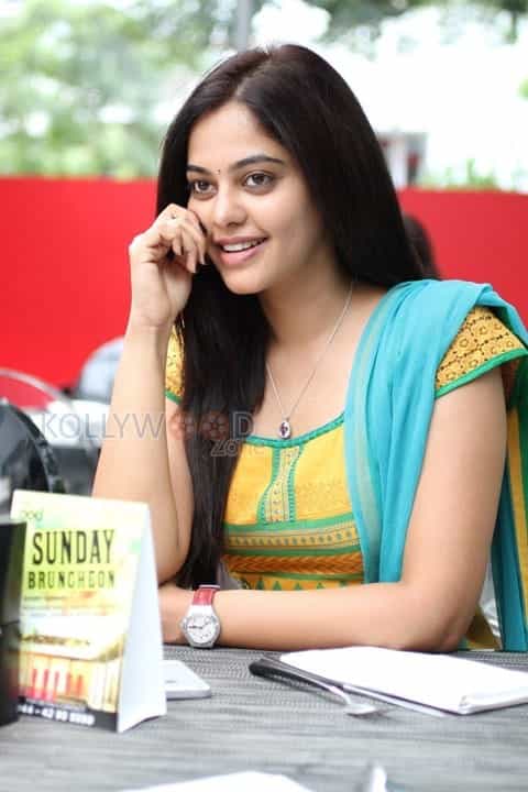 Savaale Samaali Movie Heroine Bindu Madhavi Pictures