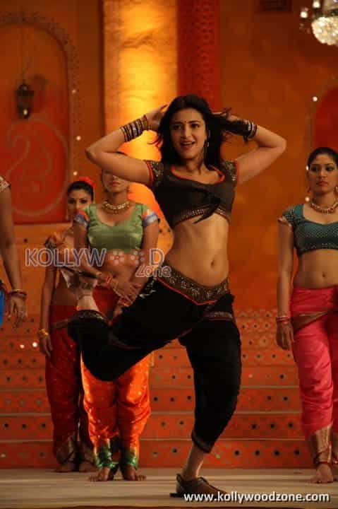 Sexy Shruthi Hassan Song Dance Photos