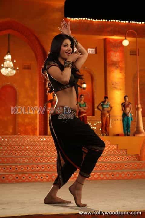 Sexy Shruthi Hassan Song Dance Photos