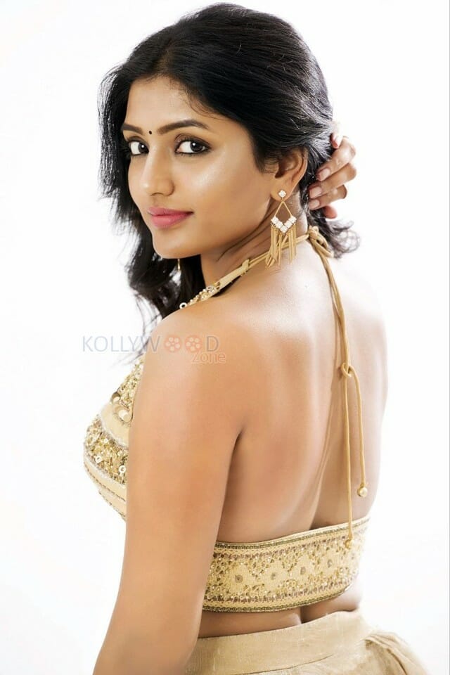 Sexy Telugu Actress Eesha Rebba in a Seductive Photoshoot Stills 03