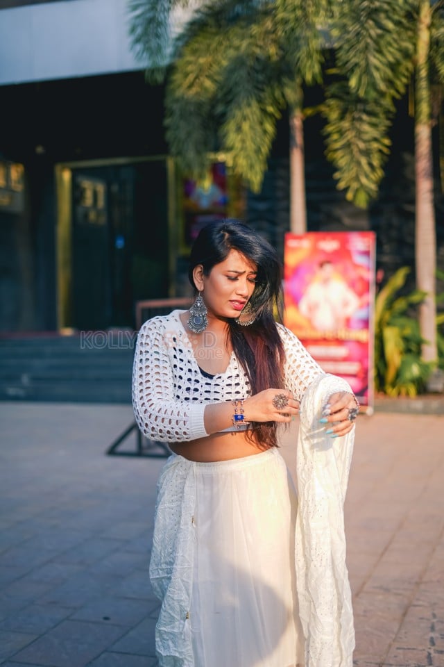 Sexy Telugu Actress Sanjana Naidu Latest Photoshoot Pictures 47