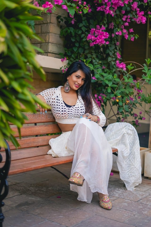 Sexy Telugu Actress Sanjana Naidu Latest Photoshoot Pictures 60