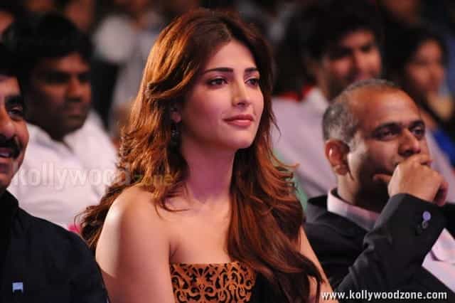 Shruthi Hassan At Balupu Audio Launch Pictures