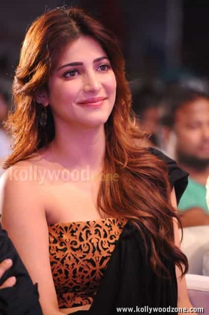 Shruthi Hassan At Balupu Audio Launch Pictures