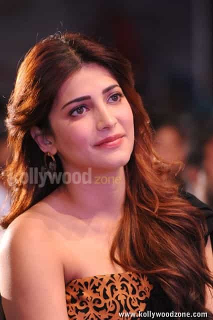 Shruthi Hassan At Balupu Audio Launch Pictures