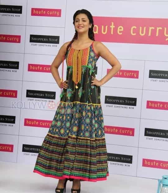 Shruti Haasan At Haute Curry Fashion Show Photos