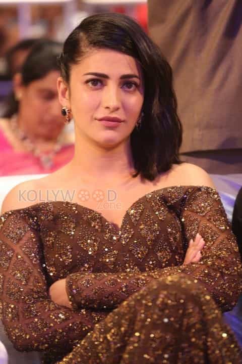 Shruti Haasan At Premam Photos