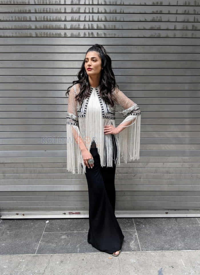 Shruti Haasan Photoshoot In Newyork Photos