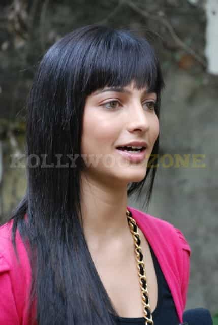 Shruti Haasan Pictures