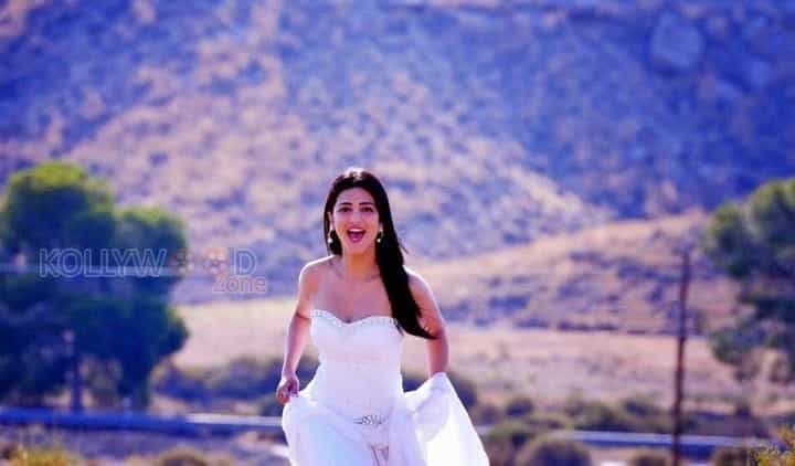 Shruti Haasan Sexy Song Pictures