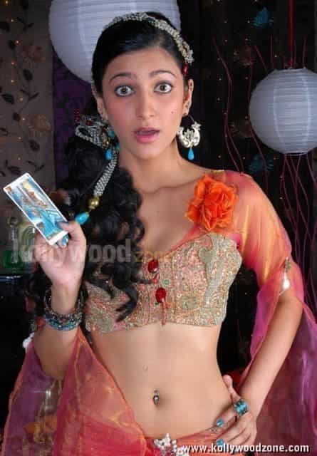 South Indian Actress Shruthi Hassan Sexy Pictures