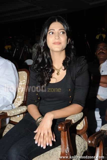 South Indian Actress Shruti Hassan Pictures