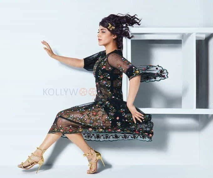 Tamil Actress Shruti Haasan New Photos