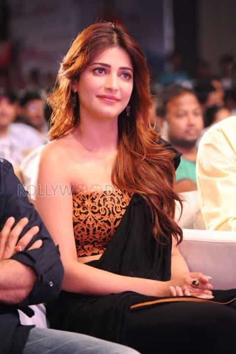 Tamil Actress Shruti Haasan Pics