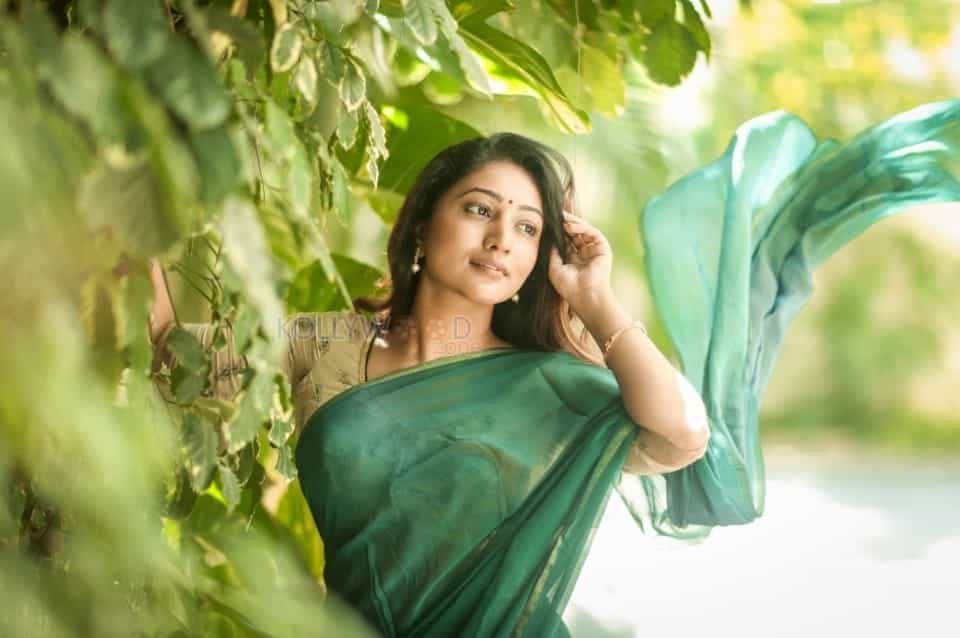 Telugu Actress Bommu Lakshmi Photoshoot Pictures