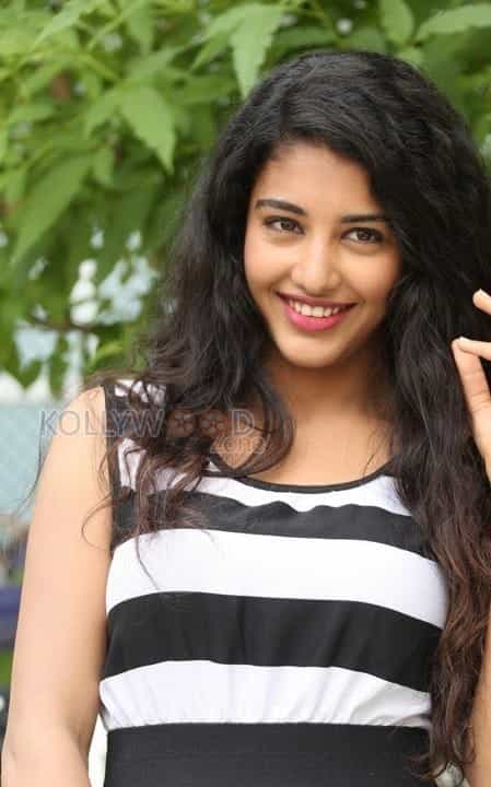 Telugu Actress Daksha Nagarkar Pictures