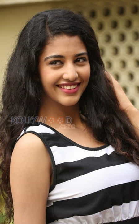 Telugu Actress Daksha Nagarkar Pictures