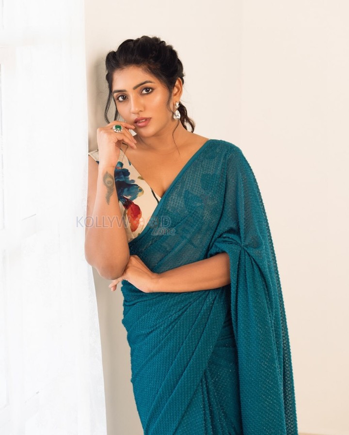 Telugu Actress Eesha Rebba in a Teal Saree Photoshoot Pictures 05