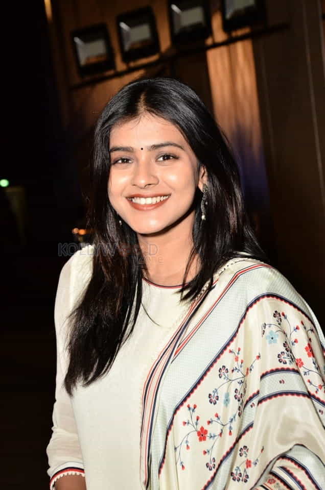 Telugu Actress Hebah Patel White Salwar Photos