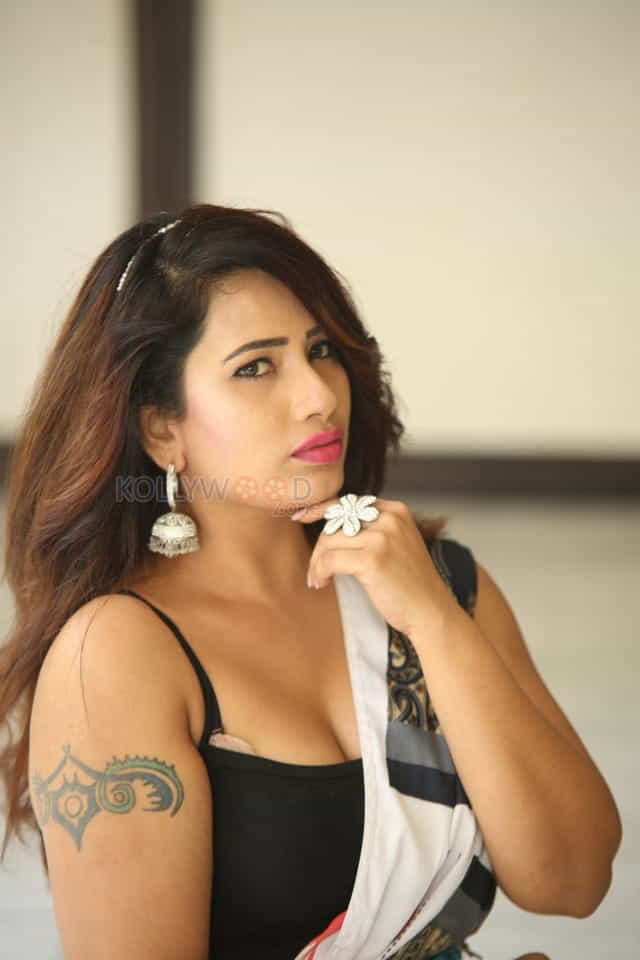 Telugu Actress Sanjana Naidu Photoshoot Pictures