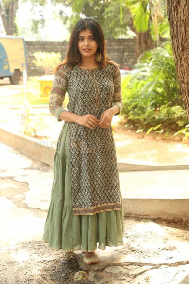 Telugu Movie Actress Hebah Patel Pictures