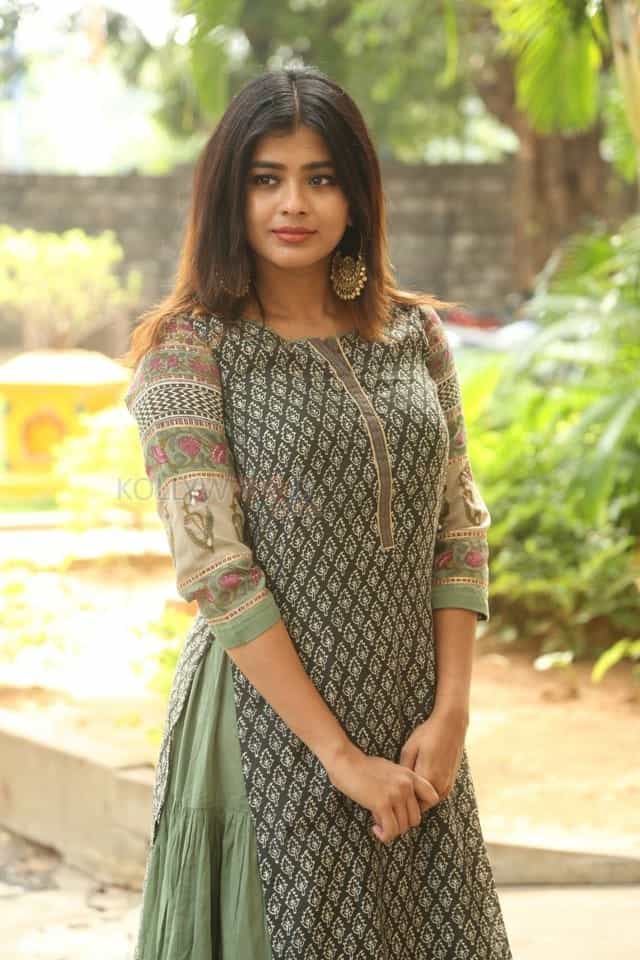 Telugu Movie Actress Hebah Patel Pictures