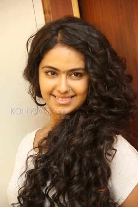 Tolly Actress Avika Gor Pictures