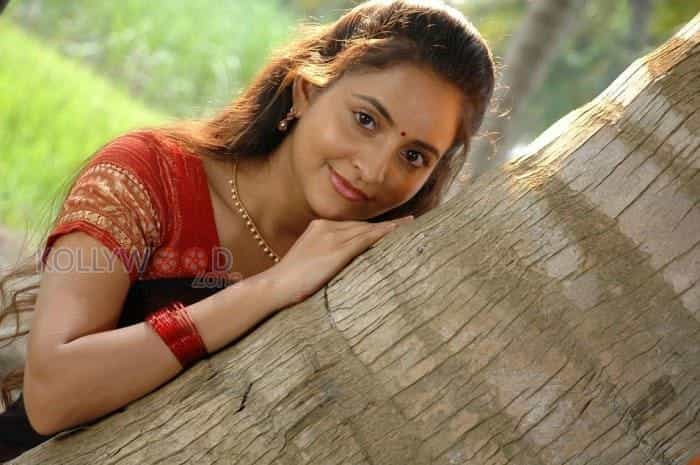 Tolly Actress Bhama Pictures