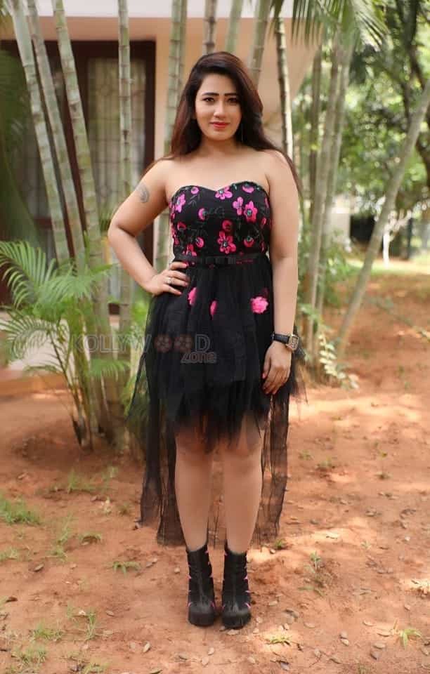 Tollywood Model Sanjana Naidu Latest Photoshoot Pictures