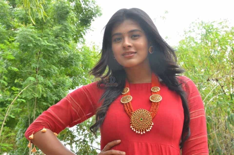 Vinnaithandi Vantha Angel Movie Heroine Hebah Patel Photos