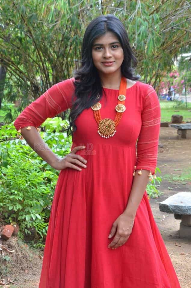 Vinnaithandi Vantha Angel Movie Heroine Hebah Patel Photos