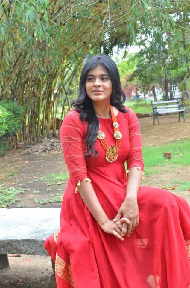 Vinnaithandi Vantha Angel Movie Heroine Hebah Patel Photos