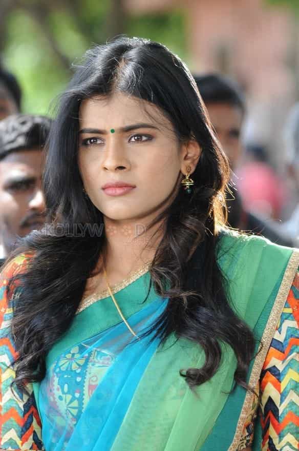 Vinnaithandi Vantha Angel Movie Heroine Hebah Patel Pictures