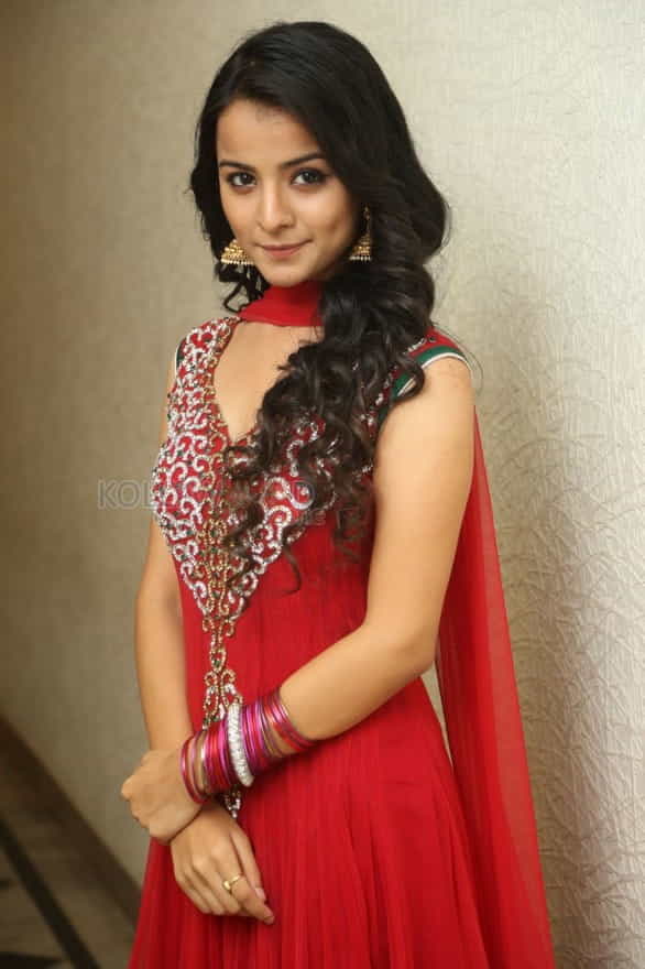 Actress Mahimabadvani Photos