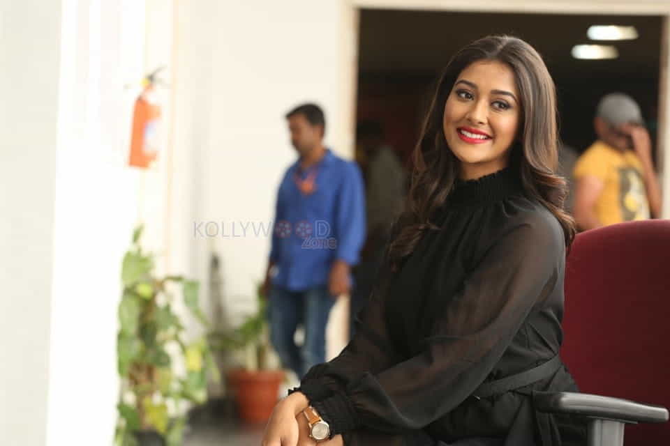 Actress Pooja Jhaveri At Kitty Party First Look Launch Photos