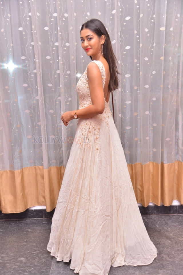 Actress Pooja Jhaveri At Sobhan Babu Awards Photos