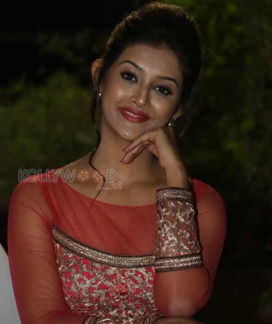 Actress Pooja Jhaveri Photos