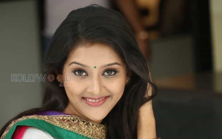 Actress Pooja Jhaveri Pictures