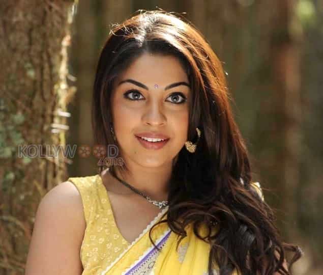 Actress Richa Gangopadhyay Sexy Photos