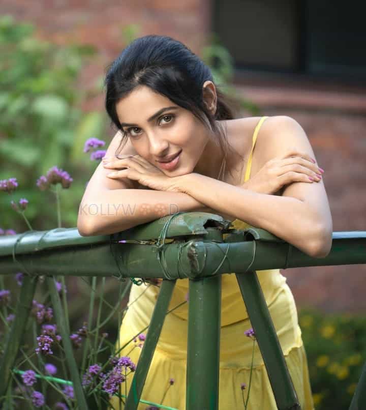 Actress Riya Suman Photoshoot Stills