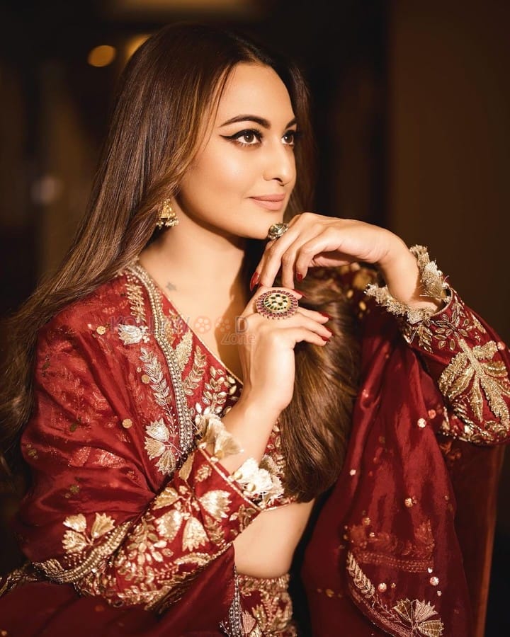 Actress Sonakshi Sinha in a Gold Embroidered Pink Payal Singhal Ethnic Suit for Eid Photos 01