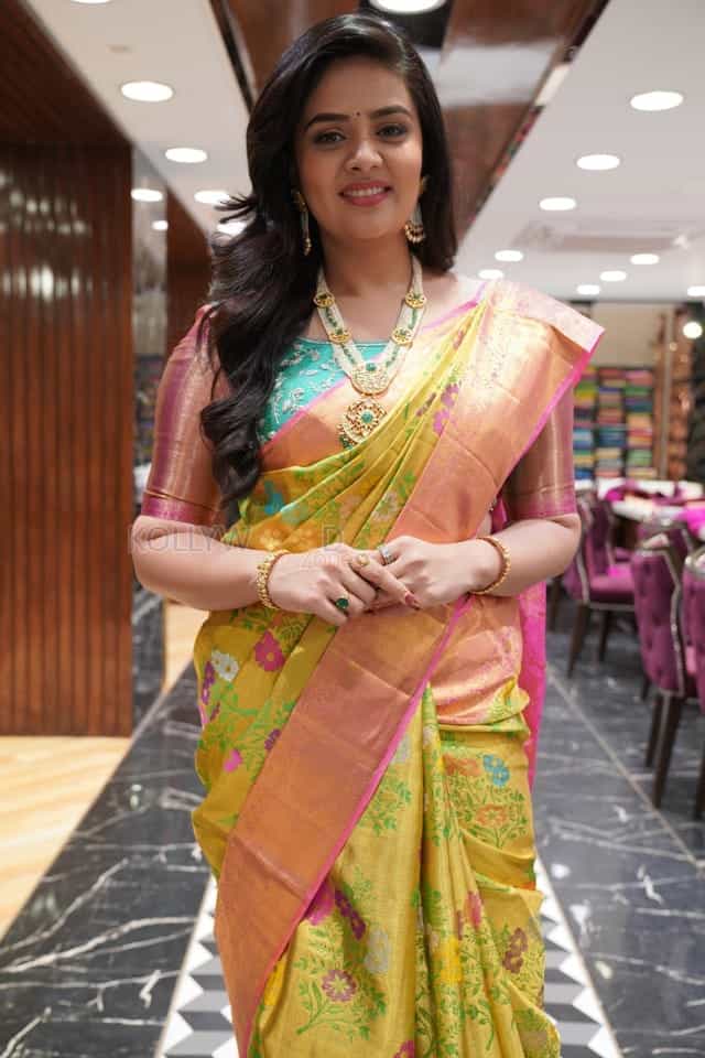 Actress Sreemukhi Showcases Collection At Brand Mandir Pictures